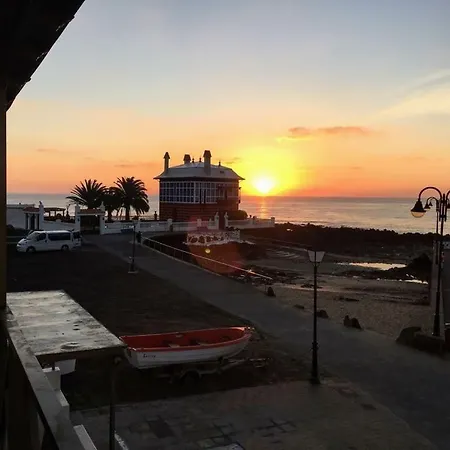 Apartamento El Muelle Arrieta  Zewnętrze zdjęcie